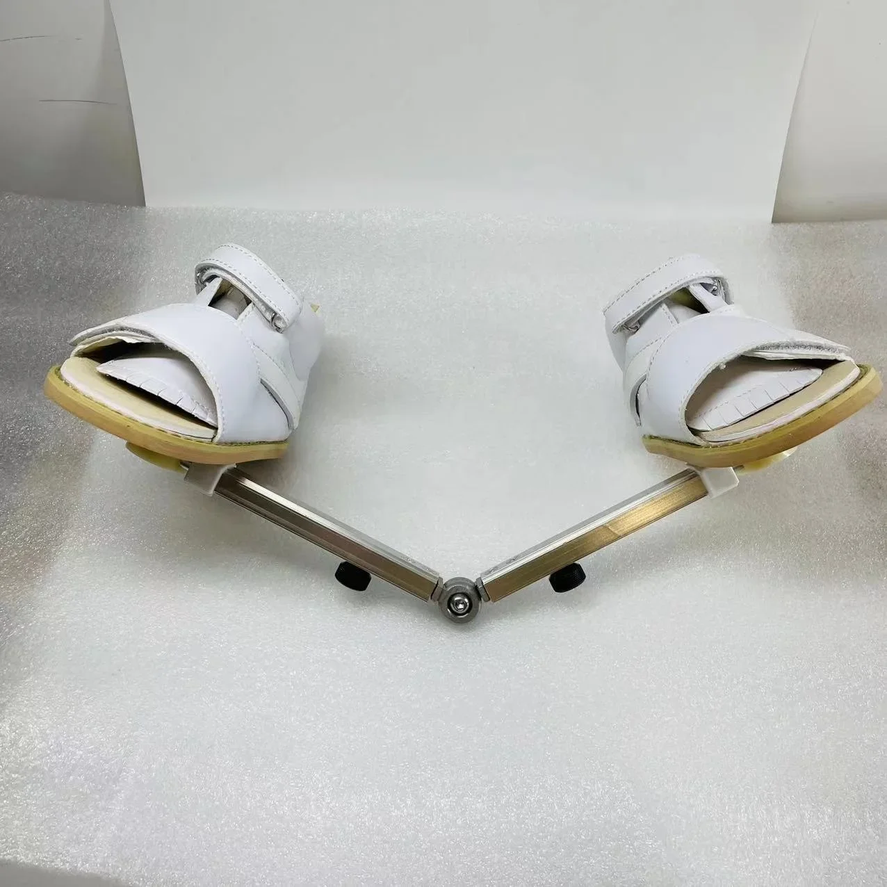 

#orthopedic corrective children's club foot dennis brown shoes orthopedic splint