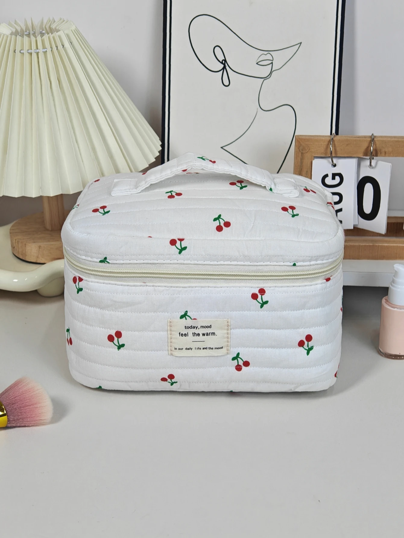 Pink cute bow-print cosmetic bag, soft and foldable travel multi-functional storage bag, ladies vanity table cosmetic bag