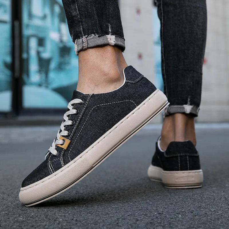 2024 Classic Blue Men\'s Casual Shoes Retro Denim Canvas Shoes Men Breathable Flat Sneakers Men Canvas Sneakers Spring Loafers