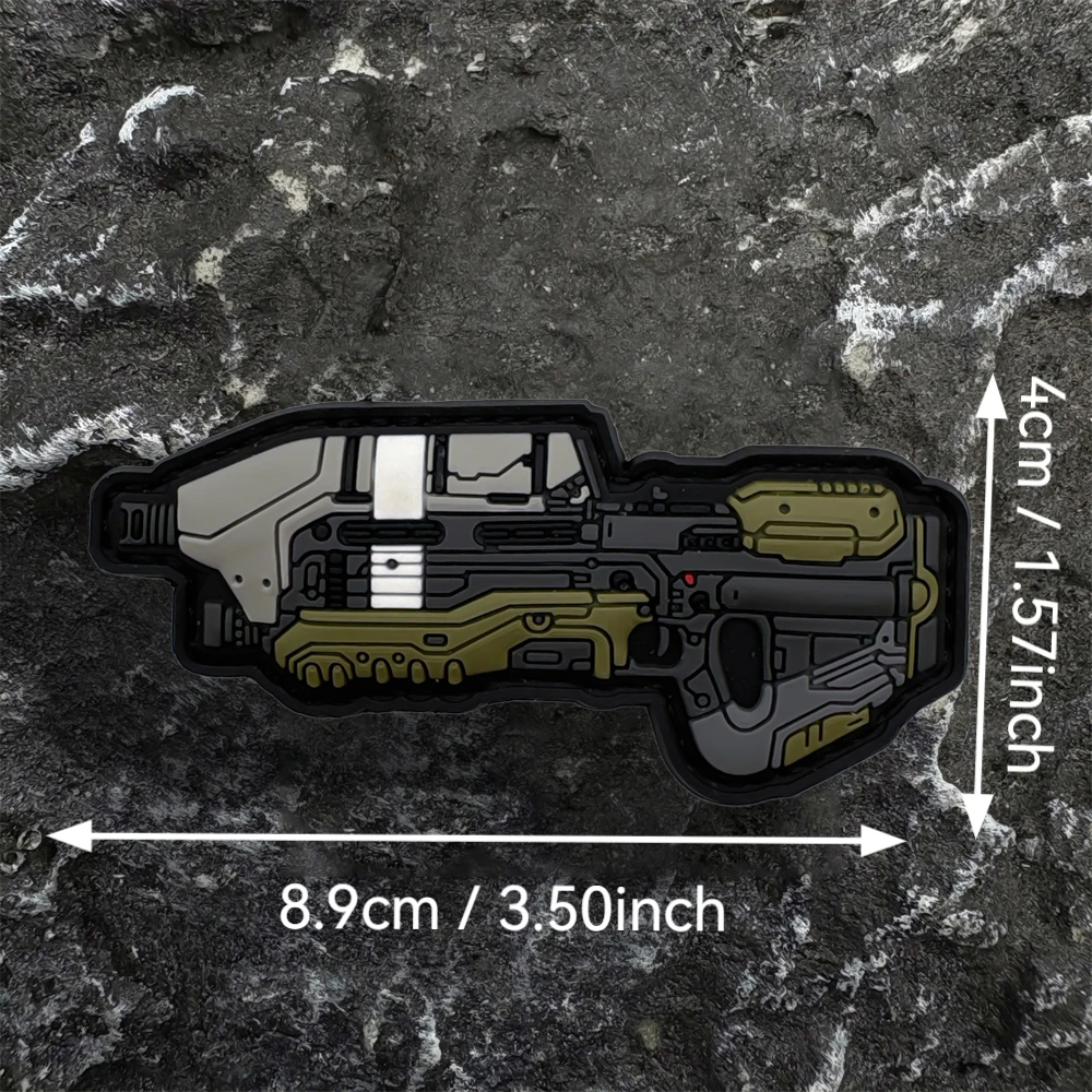 Un insignia de parche de PVC estampado con cierre de gancho y bucle en la parte posterior, adecuada para decorar bolsos, mochilas, chalecos y ropa.