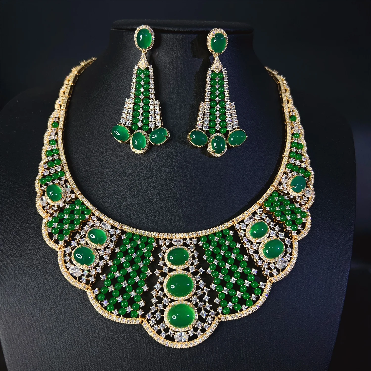 Luxury Green Oval Crystal Necklace and Earrings Set Agate Elegant Sparkling Goddess Style High-End Jewelry for Wedding Party