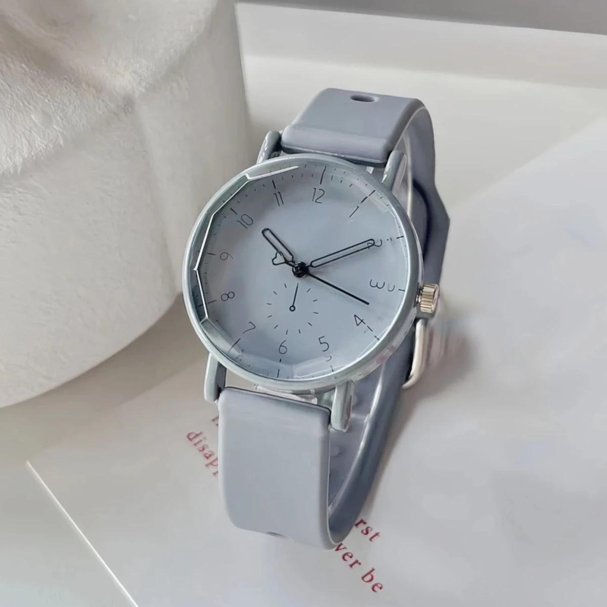 Fashion Candy Color Silicone Band Women Quartz Watch Arabic Dial Girls Students Wristwatch