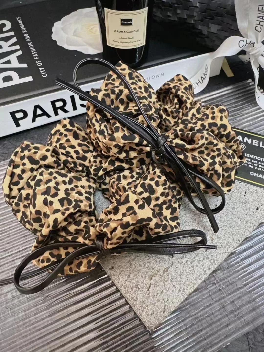 Scrunchie French Fashion Leopard Scrunchies With Chiffon Hair ties for Girls and Women Headwear Hair Accessories