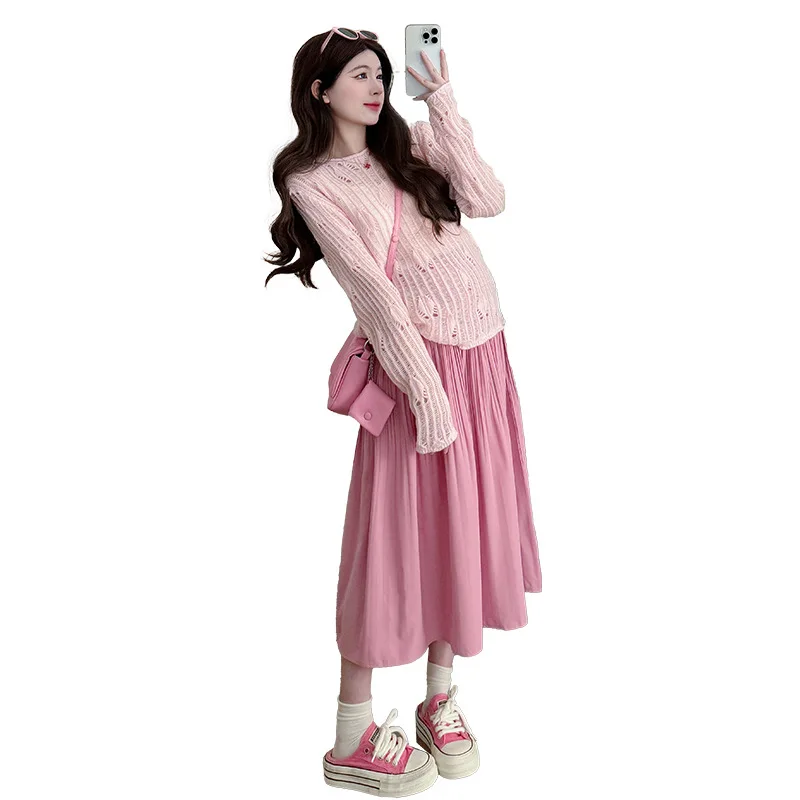 Maternity Suit Spring Autumn 2026 Breathable Pink Knit Hollow Out Top And Pleated Skirt Two Piece Set For Pregnant Women
