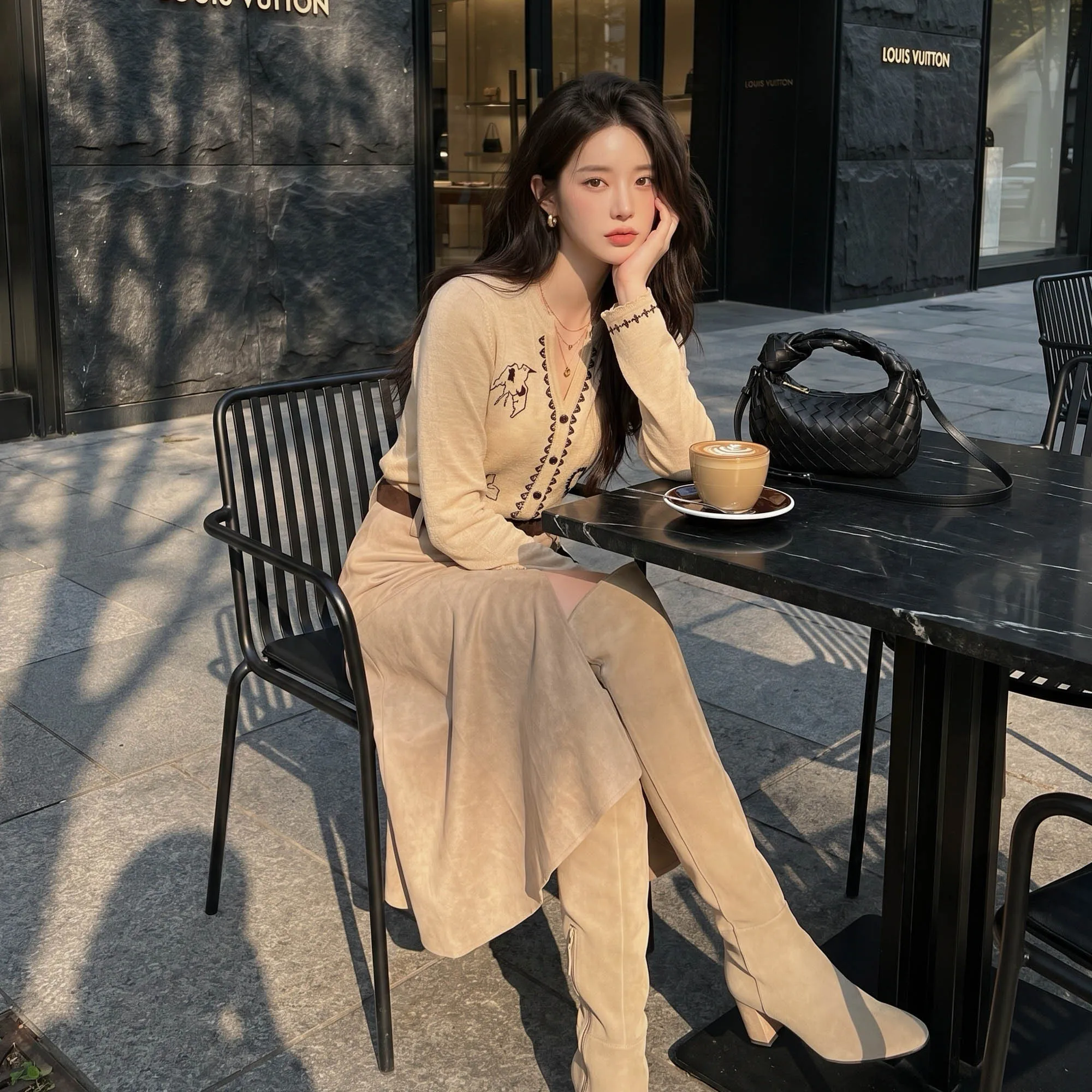 Retro Beige Knitted Cardigan Women V Neck Flower Printed Autumn Loose Fit Sweaters Crop Open Stitch Outerwear Aesthetic DM3CZK00