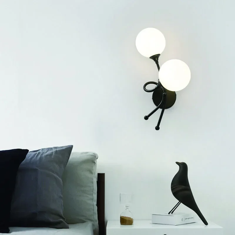 Lampu dinding kaca Nordic, kreativitas Modern lampu dinding bola kaca untuk kamar tidur samping tempat tidur koridor perlengkapan pencahayaan