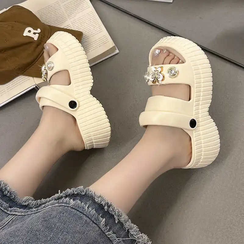 

Strappy Summer Women Wide Fit Shoes Slippers Beach And Street Sandals Purple Flip Flops Sneakers Sports Shors Styling