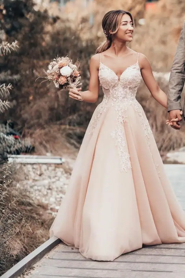 Vestidos De Novia โบฮีเมียนเดรสเดรสสำหรับสตรี Spaghett สายรัดลูกไม้ Applique Tulle ชุดเจ้าสาว Robe De Mariée