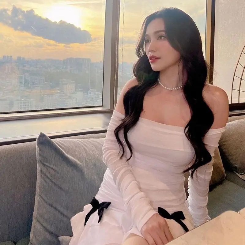 Vestidos femininos vestido em champanhe primavera malha ilhó bordado a céu aberto em camadas gota-cintura princesa novo deslocamento francês jovem