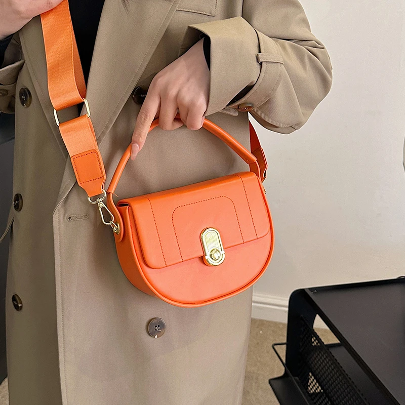 Mini bolsa tiracolo sela para mulheres, couro PU, alça larga, bolsa de ombro, bolsa senhora, novo designer, 8 cores, pequena, 2024