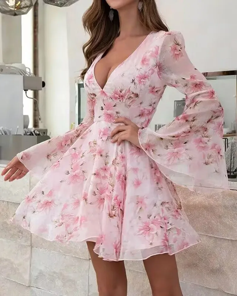 Summer Dresses Women 2024 Sweet Floral Print Bell Sleeve Plunge Dress Sexy V Neck Party Female Dress for Girl Beautiful Clothes