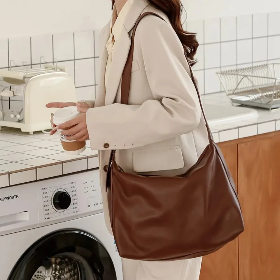 

New fashion casual simple capacity bag single shoulder crossbody women's bag texture cowboy bucket bags without pendant satchels