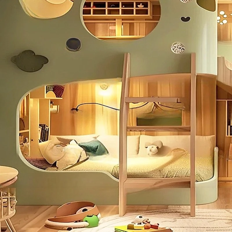 بيت الشجرة الخضراء بي إد، فتحة مستديرة يكون د، خلع متوازي يكون د، أسرة علوية وسفلية كبيرة ومنخفضة، مع خزانة سلم