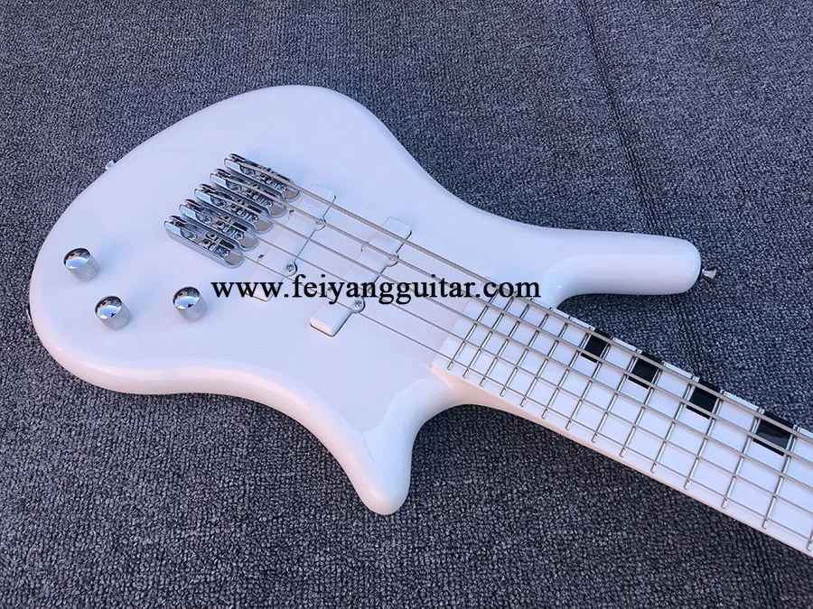 Electric Bass Guitar with 26 Frets,White color 5 String  High Quality Electric Bass Guitar，can be customized,free shipping