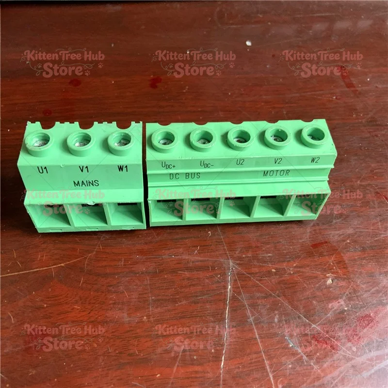 22KW I/O Plastic Terminal Block, Old, Used