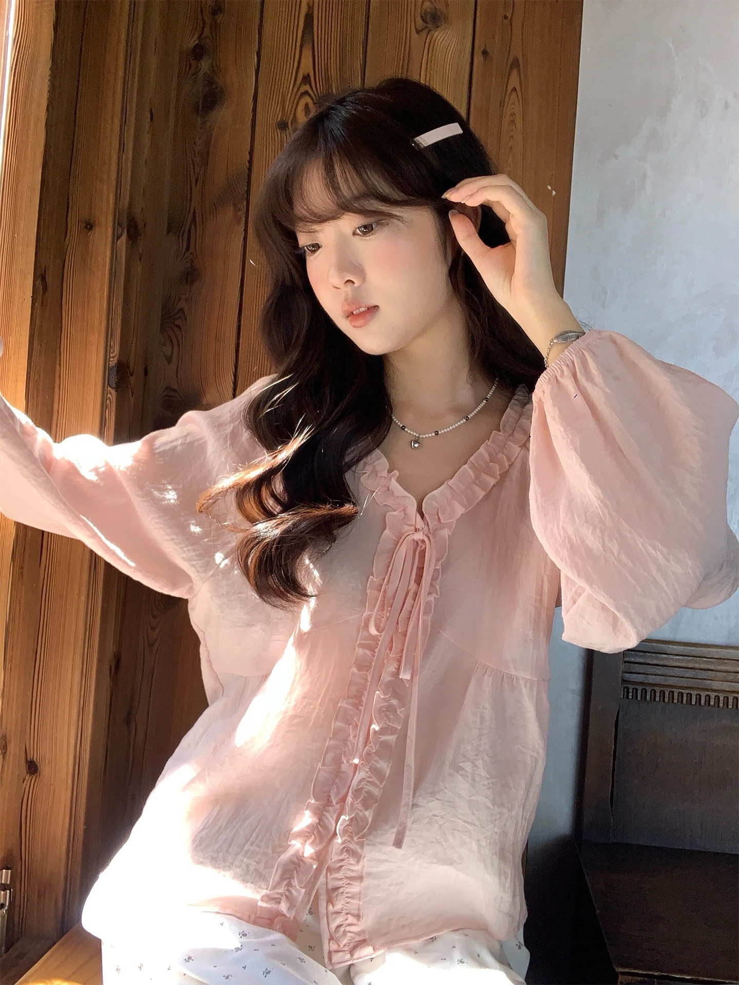 

Новинка! Элегантный женский топ Holli Korean Sle с V-образным вырезом и длинными рукавами, омолаживающий эффект, коллекция Весна 2026