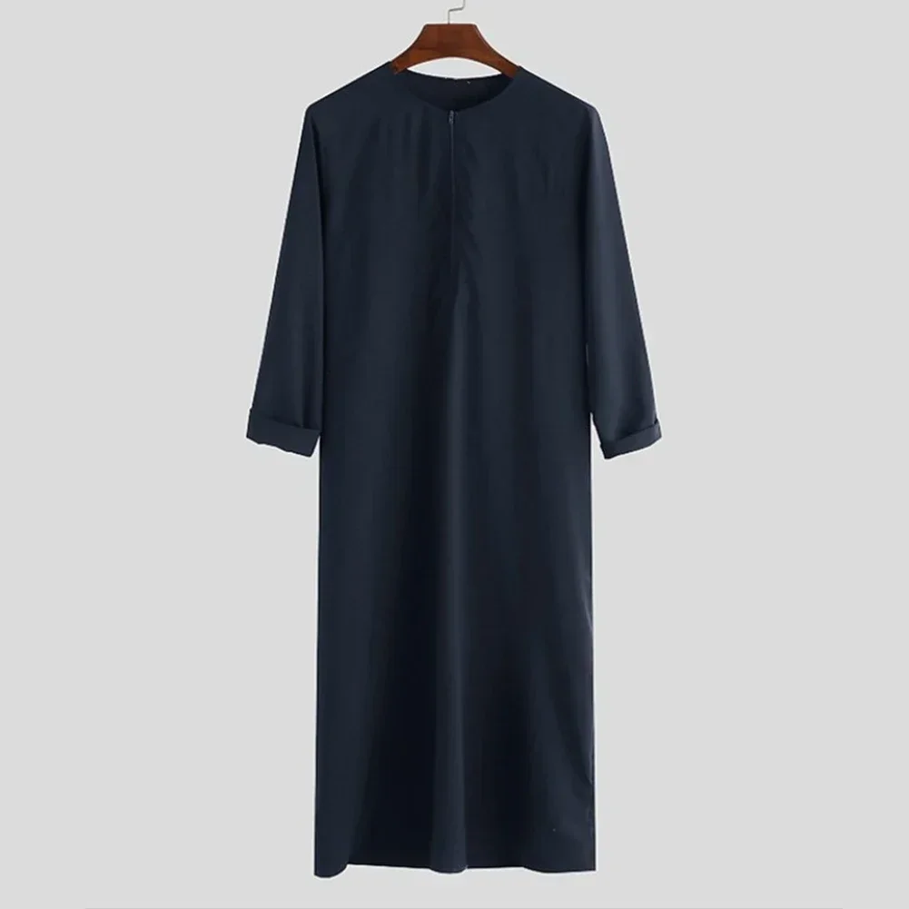 Mannelijke lange shirt moslim gepersonaliseerde effen kleur Arabische Thobe comfortabele kaftan gewaden lang shirt met lange mouwen gloednieuw