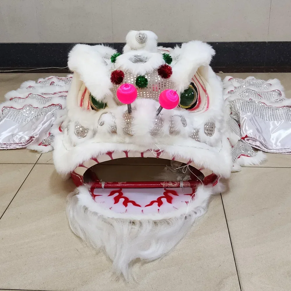 LED light lion amusement park lion dance props Chinese traditional performance of two LED light south lion concert outfit