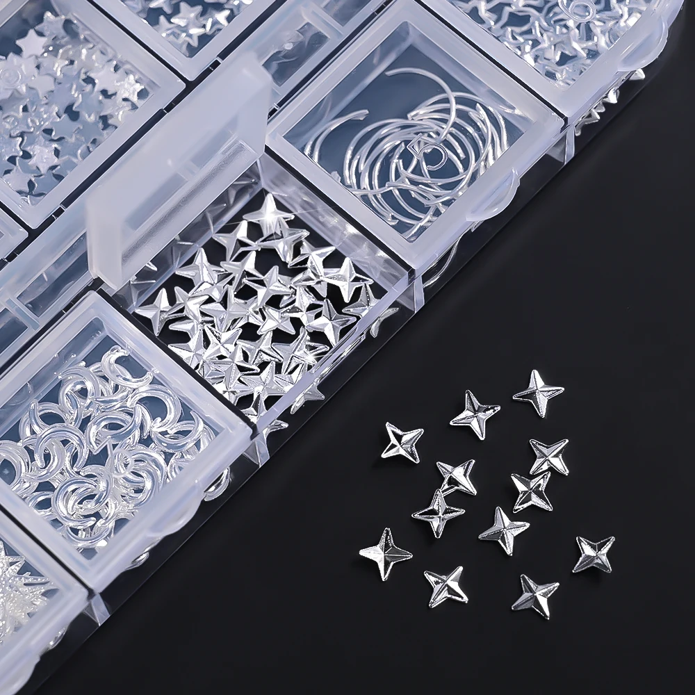 12 rejillas 3D de lujo, luna plateada, estrellas, tachuelas para uñas, Mini joyería de aleación de Metal, estrella cruzada plateada, decoración de uñas, joyería Y2K para manicura