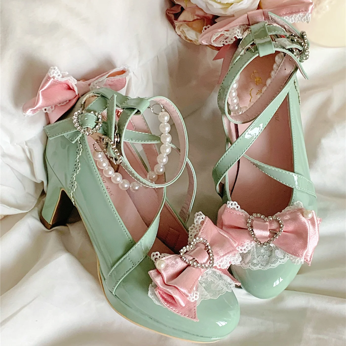 Original Showa girl Ji pointed waterproof table high heels women Japanese ancient Lolita bow love rhinestone shoes women