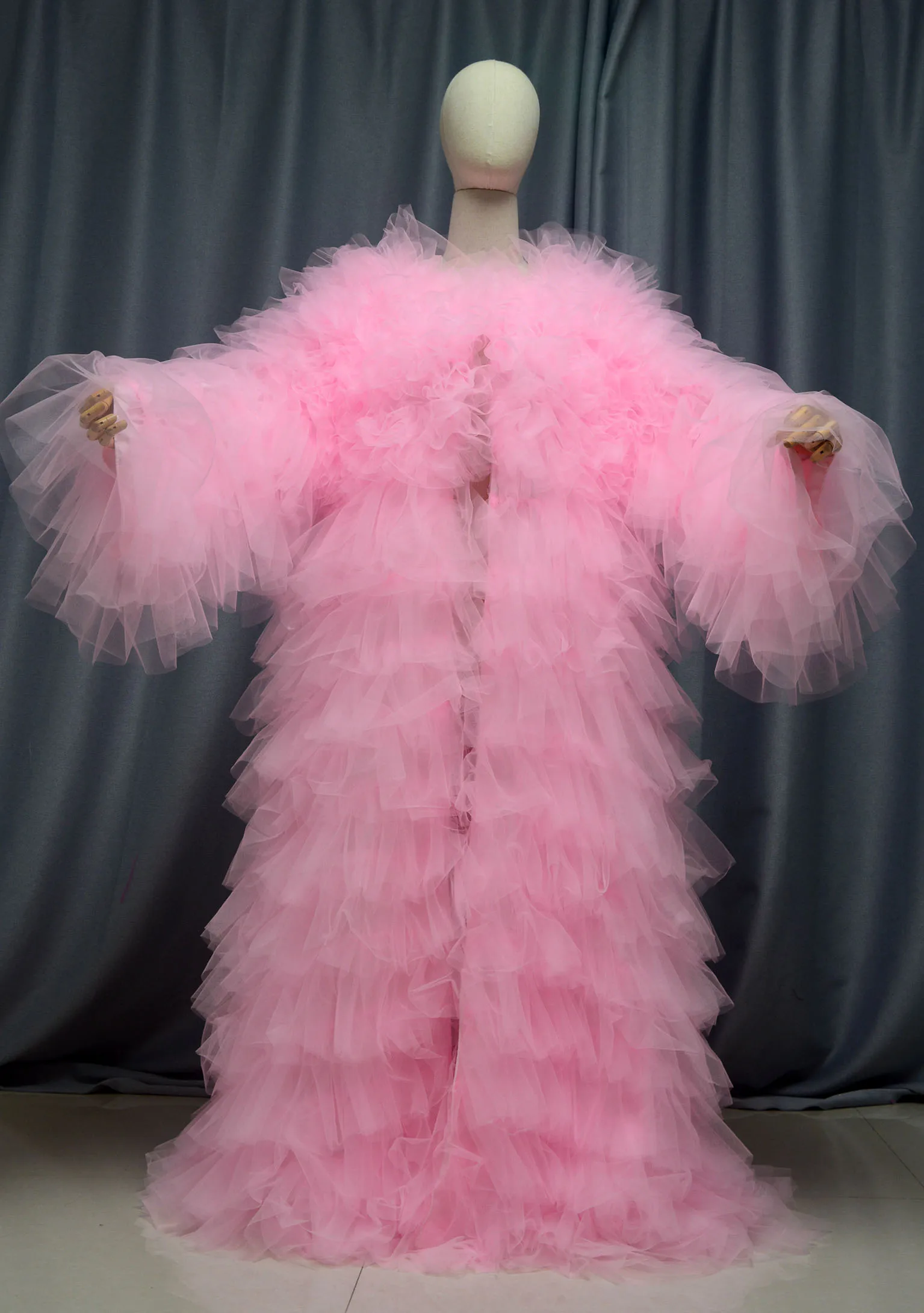 Fluffy Layered Tulle Prom Dresses Pink Ruffles Bridal Dress with Sleeve Photoshoot Wedding Gowns Custom Made