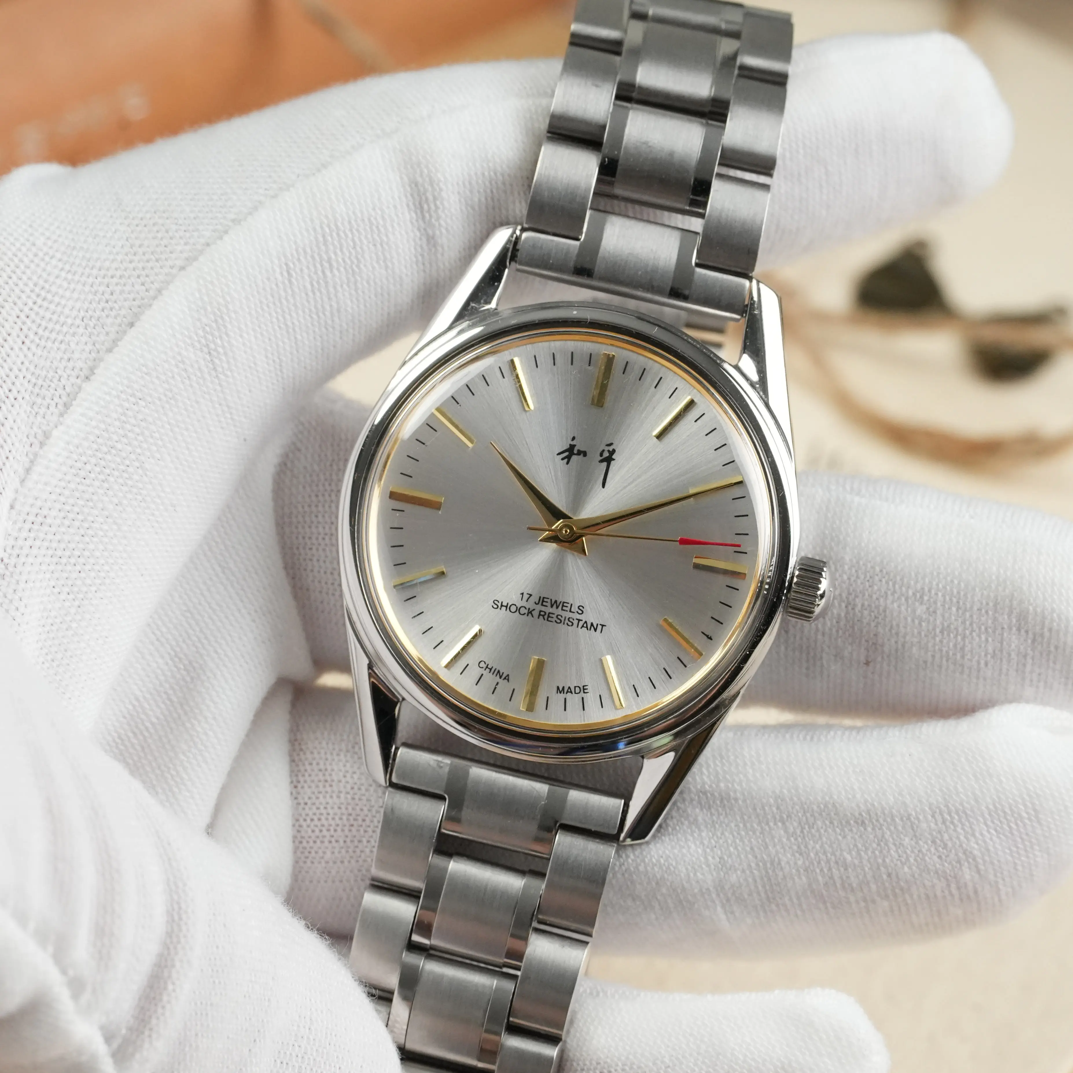 

Diamond Brand Men's 38MM Manual Mechanical Watch Peace Commemorative Watch Waterproof