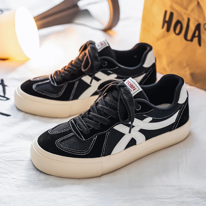 

Модные и модные низкие кроссовки SMVP