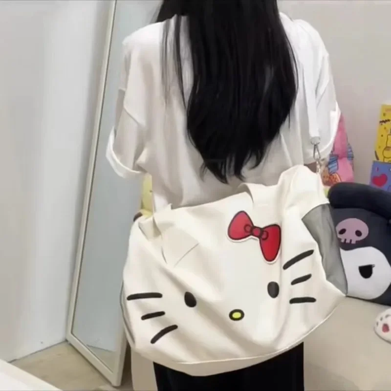 Large Capacity Travel Carry on Luggage Designer Bags Luxury Cute Hello Kitty Waterproof Duffle Bag Fashion Trend Brand Handbag