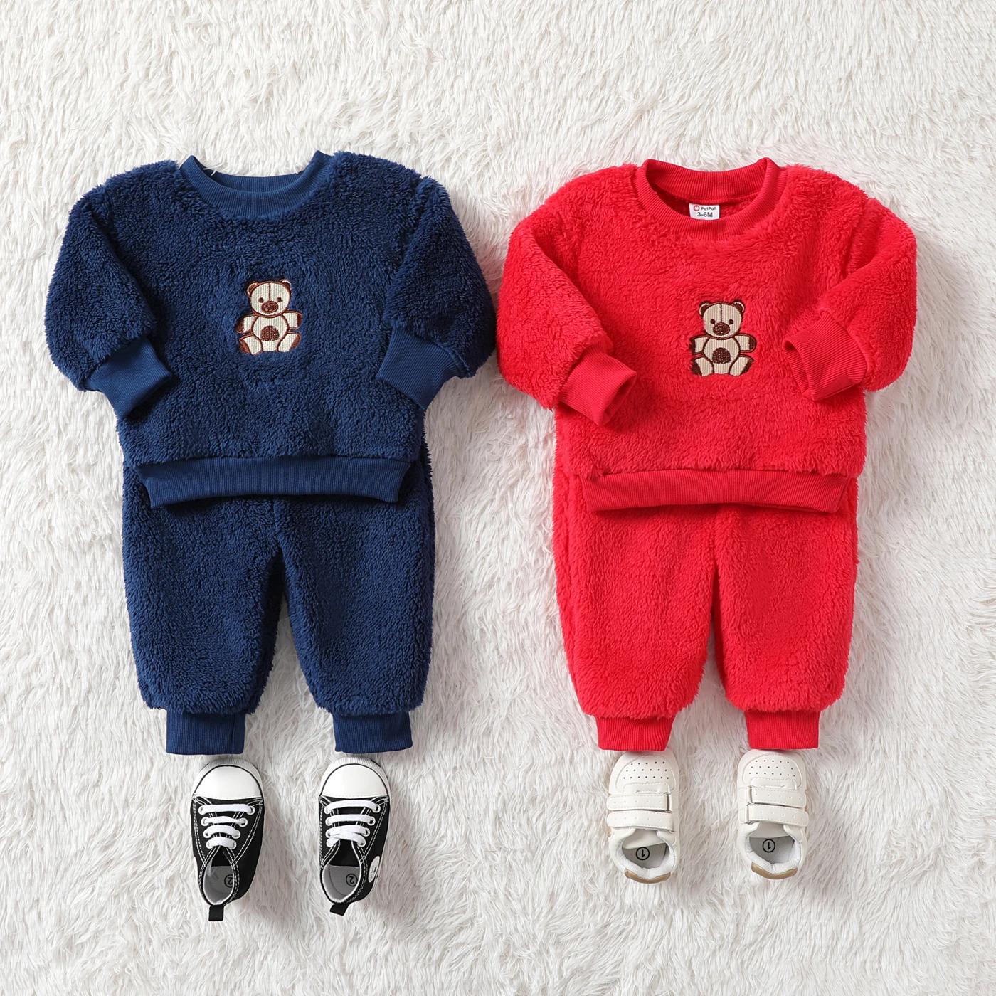 

PatPat 2PCS Baby Boy/Girl Christmas Bear Animal Pattern Top/Pant Set