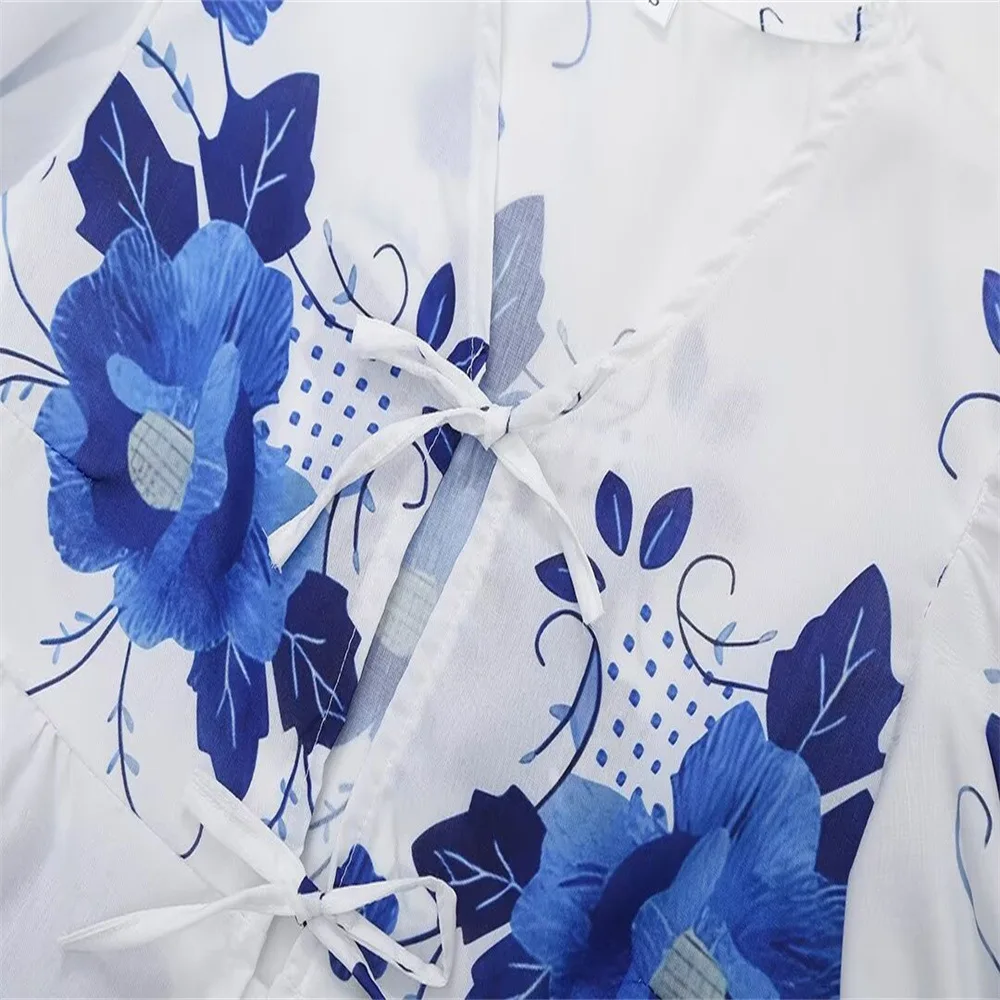 Camisa con estampado de flores y cordones para mujer, Top de manga corta abullonada con lazo ahuecado y cuello en V, blusa informal de protección solar para verano, prendas de vestir para mujer