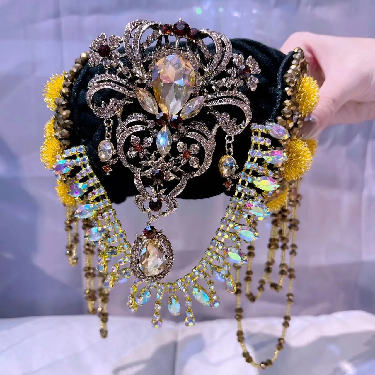 2024Explosive exotic style exaggerated crystal brooch retro hollow flower pendant niche fringe headband accessories