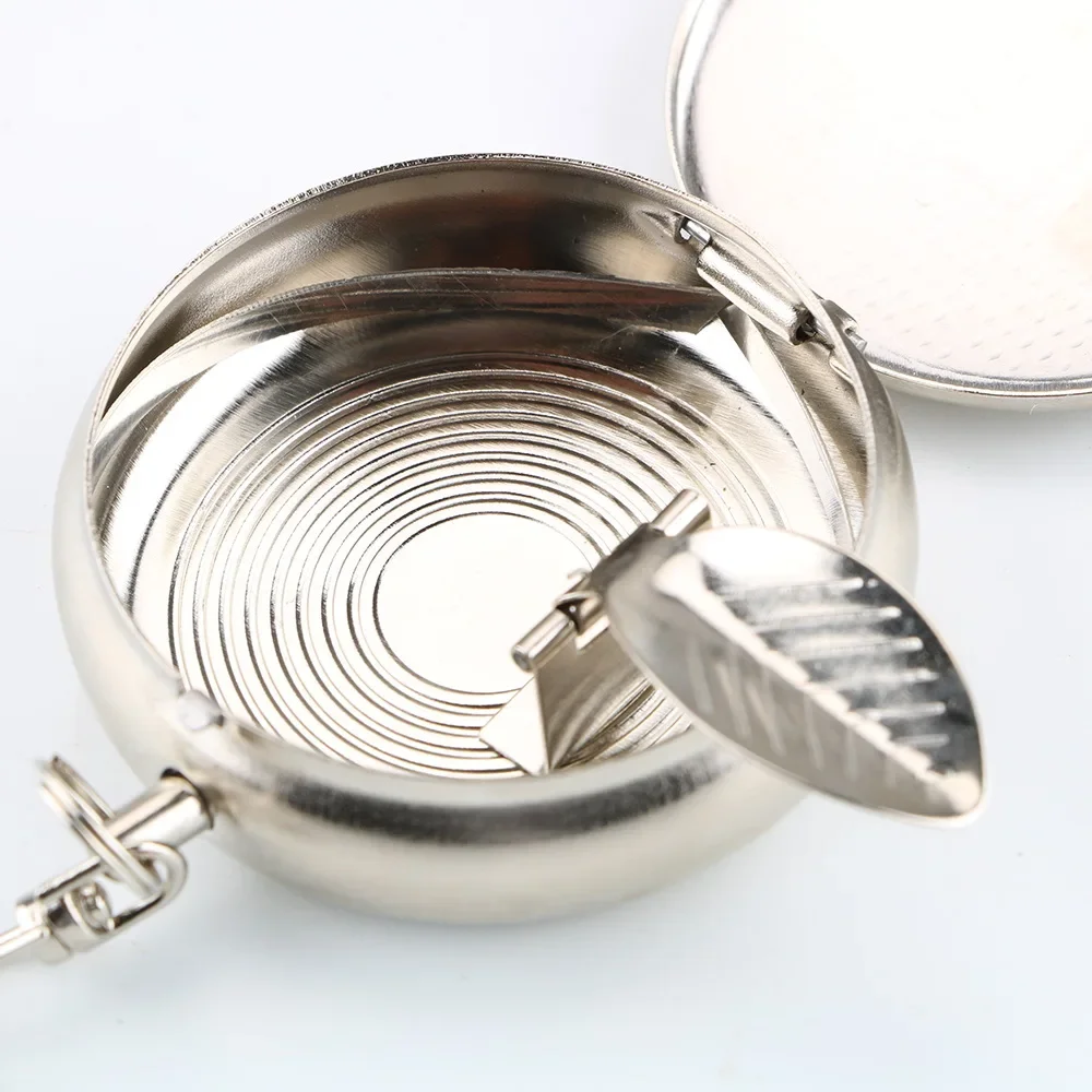 Portable car cigarette ashtray, random pattern, pocket ashtray with keychain, mini stainless steel