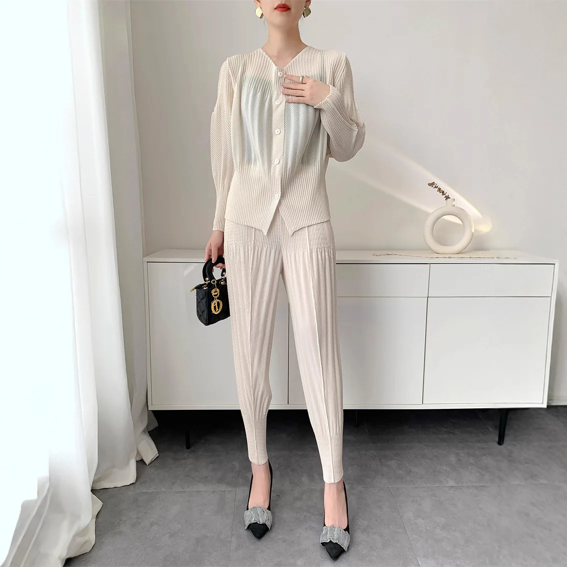 Miyake Dragon Scale Set pieghettato per donna 2025 Autunno Nuova giacca in tinta unita Top + Pantaloni Comodo e casual Set in due pezzi