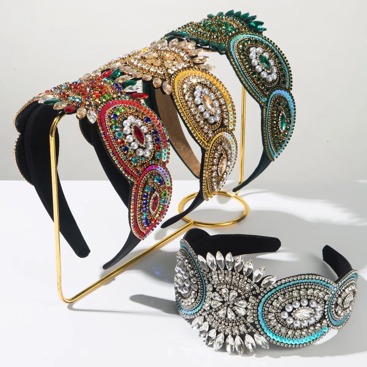 

Fashion Retro New Rhinestone Pearl Sequined Headband Female Creative Baroque Luxury High-end Hair Accessories