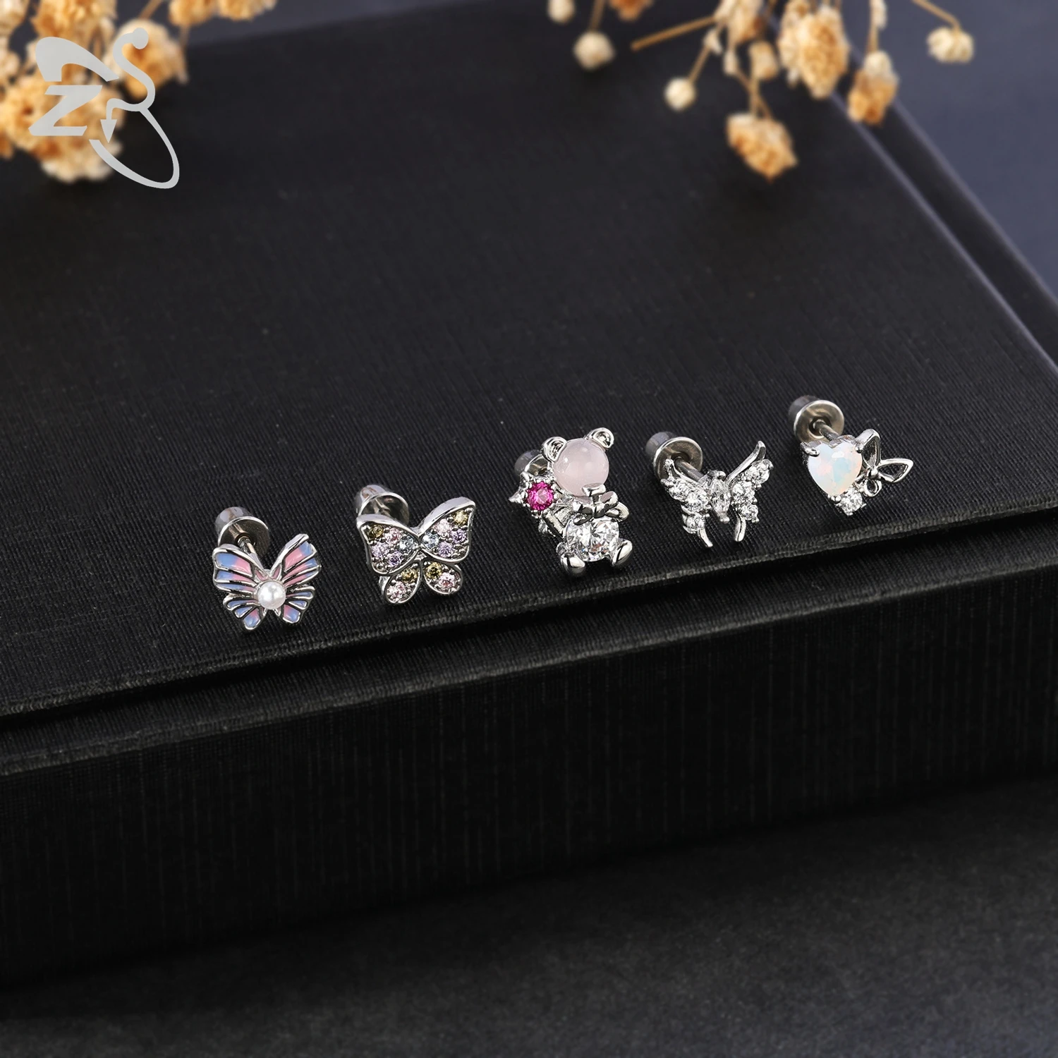 ZS 1 Piece 20G Cute Animals Shape Stud Earring For Children Women CZ Crystal Earrings Ear Cartilage Helix Conch Piercing Jewelry