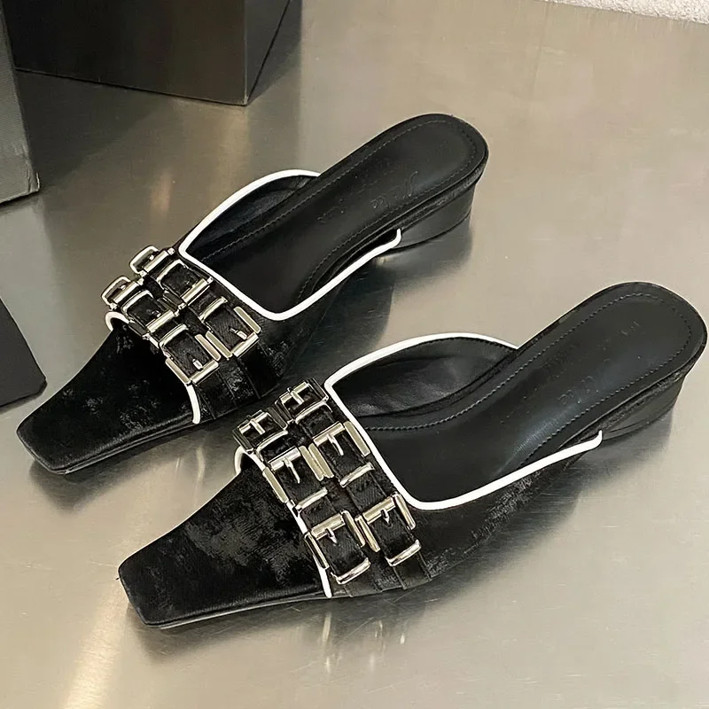 Fashion Metal Buckle Female Slides Women Heel Slippers Footwear New In 2024 Beach Shallow Ladies Round Heel Slippers Shoes
