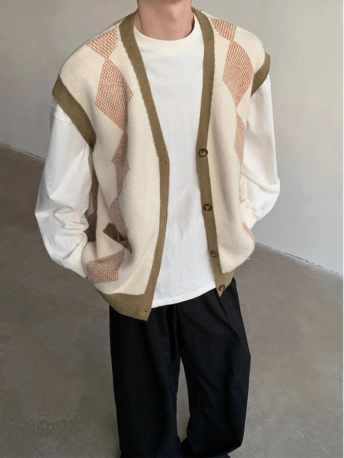 

Мужской вязаный жилет свободного кроя, осенне-зимний, модный, брендовый, открытый кардиган, ретро-японский стиль, без рукавов, свитер-жилетка.