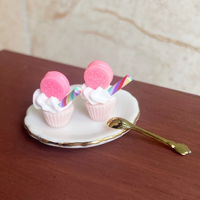 1Pcs 1/12 Dollhouse Simulation Macaron Colored Cupcakes Dollhouse Miniature Kitchen Food Accessories Dolls House Decoration Toys