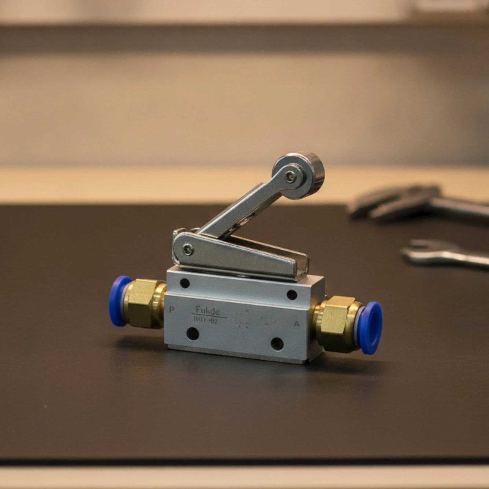 Mechanical Pneumatic Valve with Roller Industrial Roller Lever Valve Two-Way Corrosion Resistant for Automation Engineers