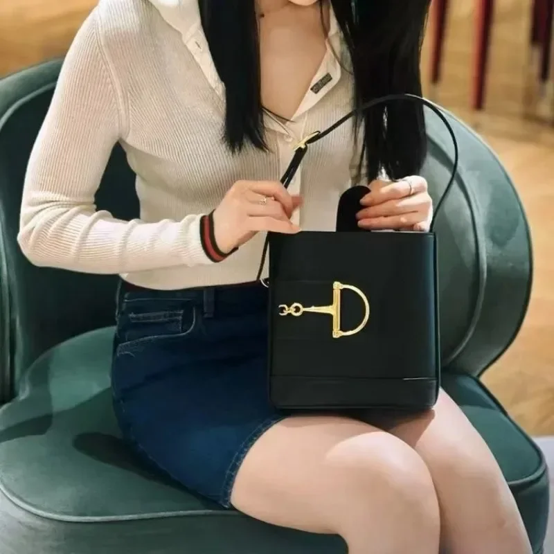 

Женская роскошная кожаная стильная классическая модная сумка через плечо Элегантная дизайнерская сумка через плечо для повседневного активного отдыха