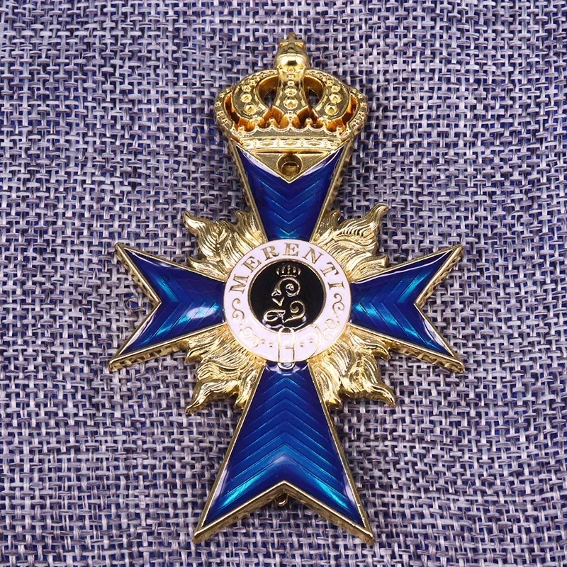 Copy Germany Prussia Bavaria Crown Cross Badge Brooch Knight Badge