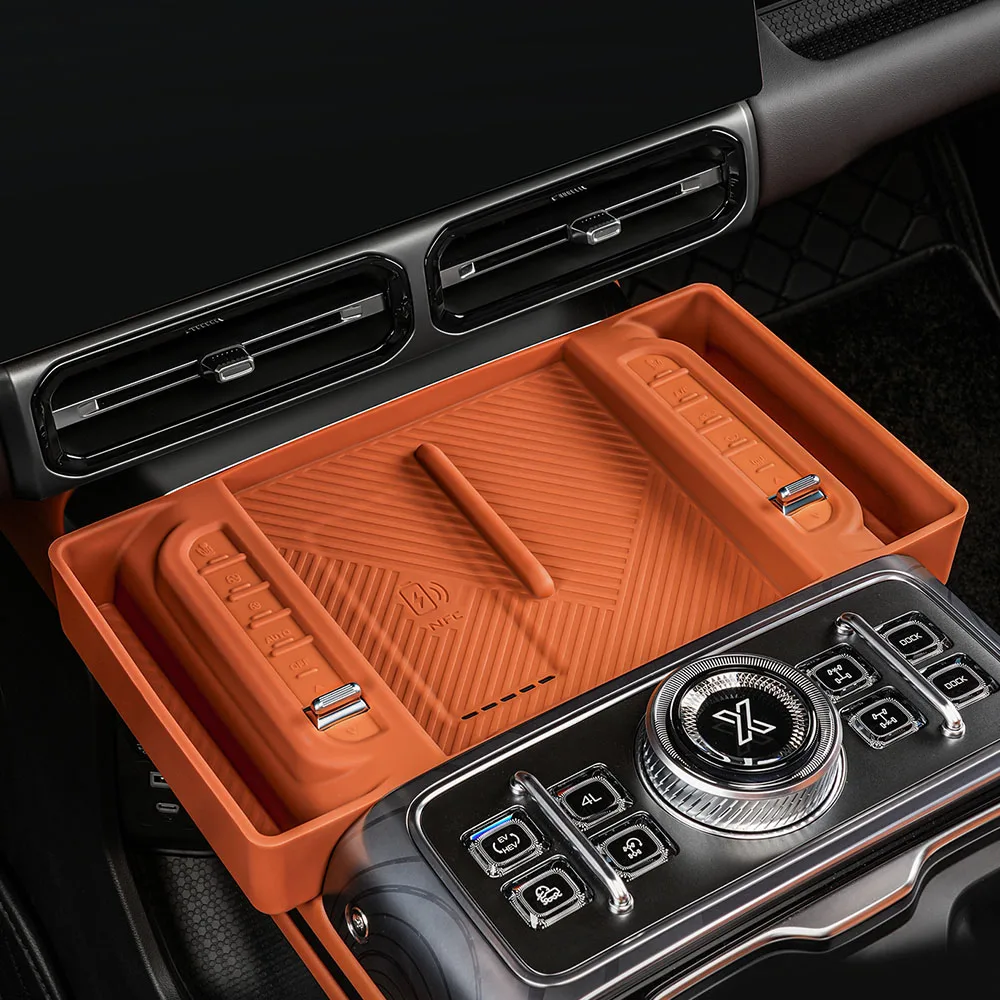 

Беспроводная зарядная панель с боковым карманом для Chery Jetour G700 2025 2026, аксессуары для модификации автомобиля, силиконовая защитная накладка