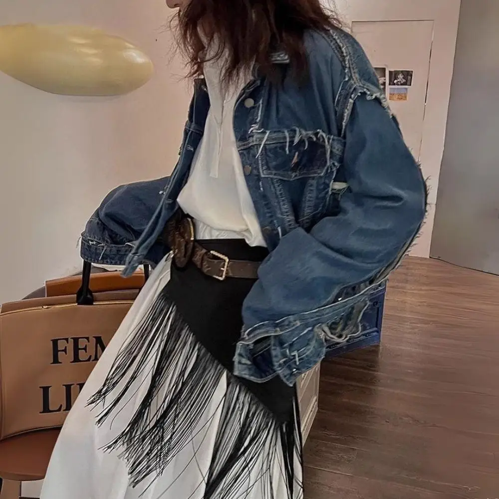 เข็มขัดผู้หญิงปี 2025 แบบมีพู่กว้าง สไตล์เรโทร ทรงสามเหลี่ยม แต่งพู่ห้อย แนวคอร์เซ็ท สไตล์สาวแซ่บ Y2K แฟชั่น เข็มขัดตกแต่ง กระโปรงผ้าม่าน