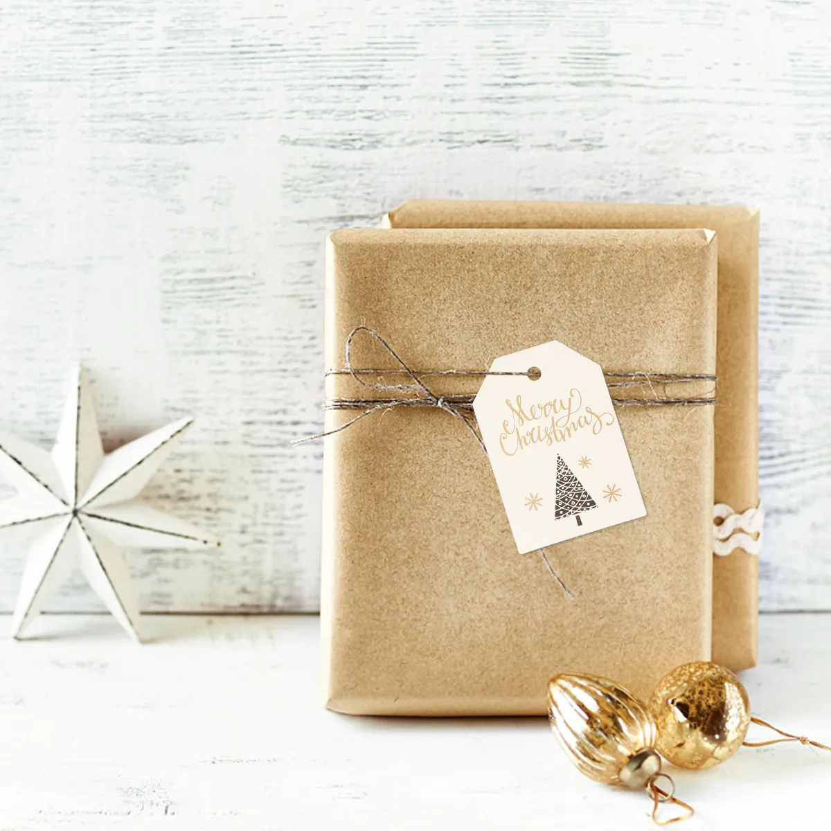 

100 Pcs Holiday Hanging Tags Bookmark Cardstock Xmas Labels for Gifts