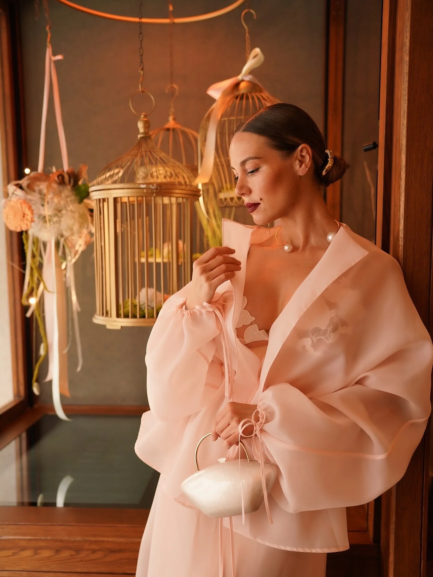 Joli manteau Rose Blush 2025, chemisier populaire en Organza rose pour femmes, chemises transparentes personnalisées, chemisiers surdimensionnés pour dames