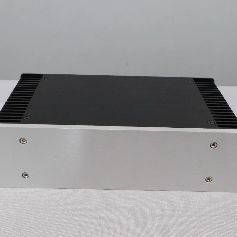 

All-aluminum chassis, short body heat dissipation amplifier chassis