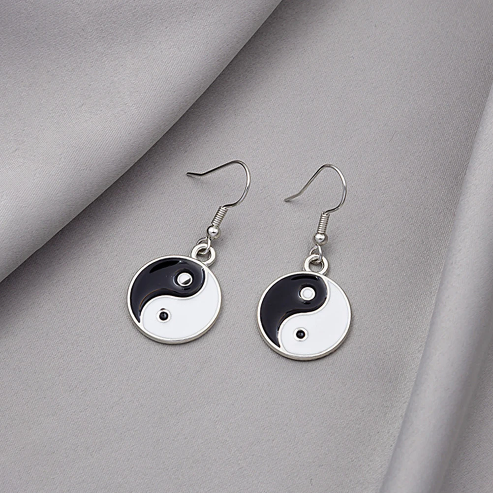 1 زوج ريترو استرخى أقراط أسود أبيض سبيكة إسقاط أقراط للنساء الفتيات العصرية الأذن مجوهرات خفيفة الوزن الأذن الزينة