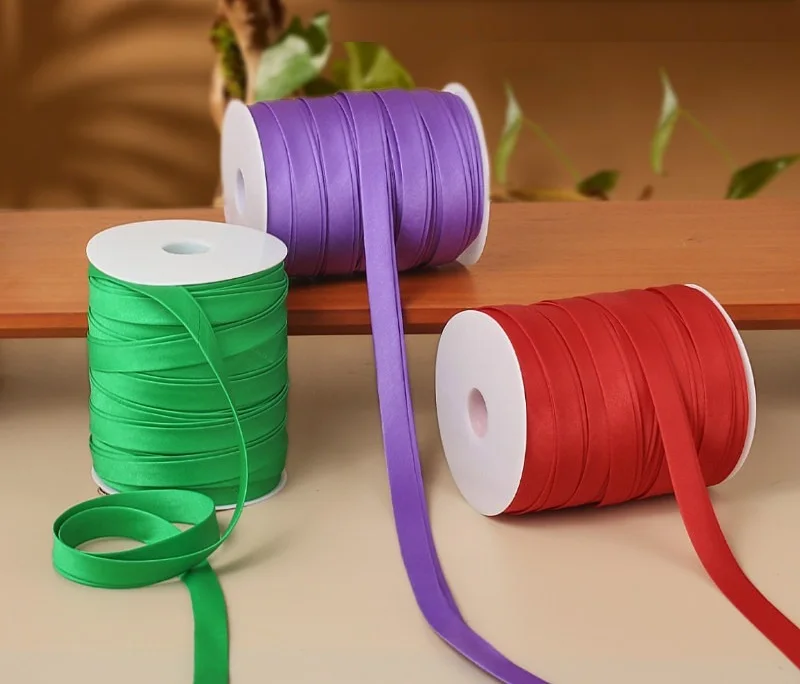 2,5 cm & 1,5 cm bügelfreies Satin-Schrägband, Cheongsam-Kantenbänder, vorgeschnittenes diagonales Stoffband zur Dekoration von Kleidungsstücken – Detail 1