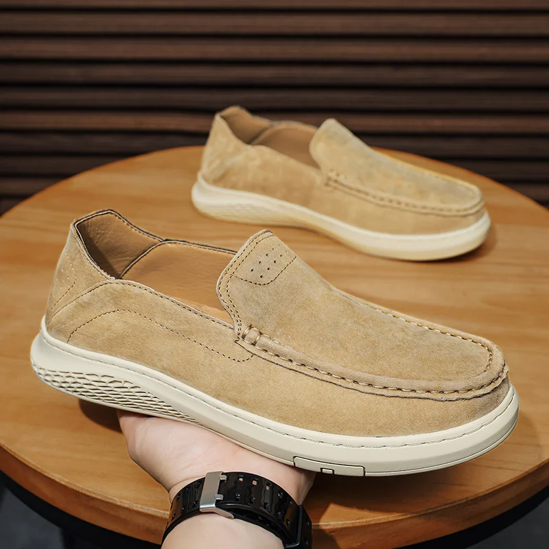 

2025 new plus size men's casual shoes, thick soled leather shoes, hand sewn loafers, fashionable men's shoes