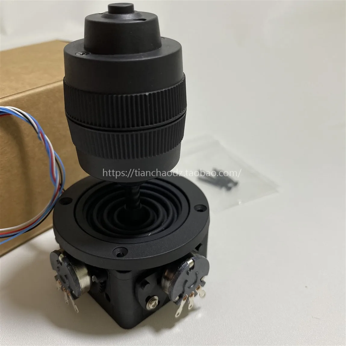 Four dimensional joystick potentiometer ZY-D400B-R2/R4 for various motor controllers